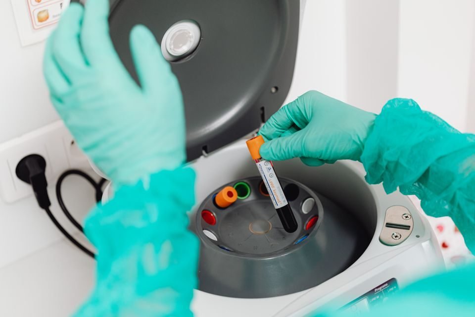 Laboratory analysis supporting hematology and oncology treatment